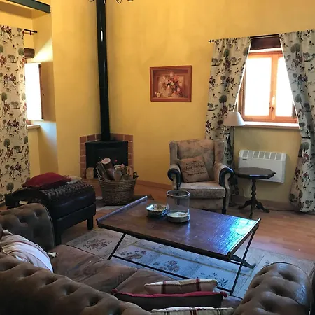 Semesterbostad La Chimenea De